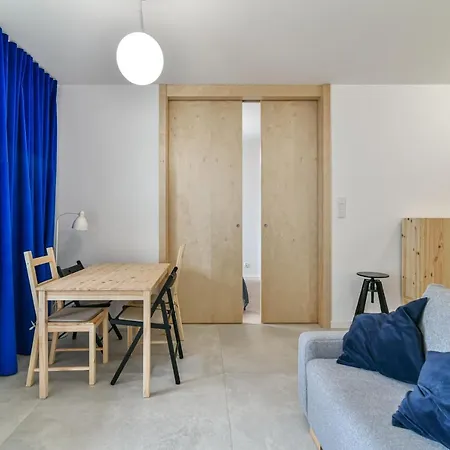 Διαμέρισμα Modern *